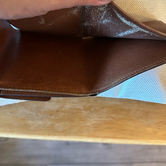Authentic LV wallet - Picture 13 of 13